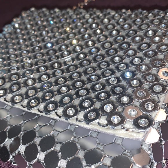 Beautiful Sparkly Silver Rhinestone Clutch Purse Shoulder Bag NWOT - Picture 4 of 10